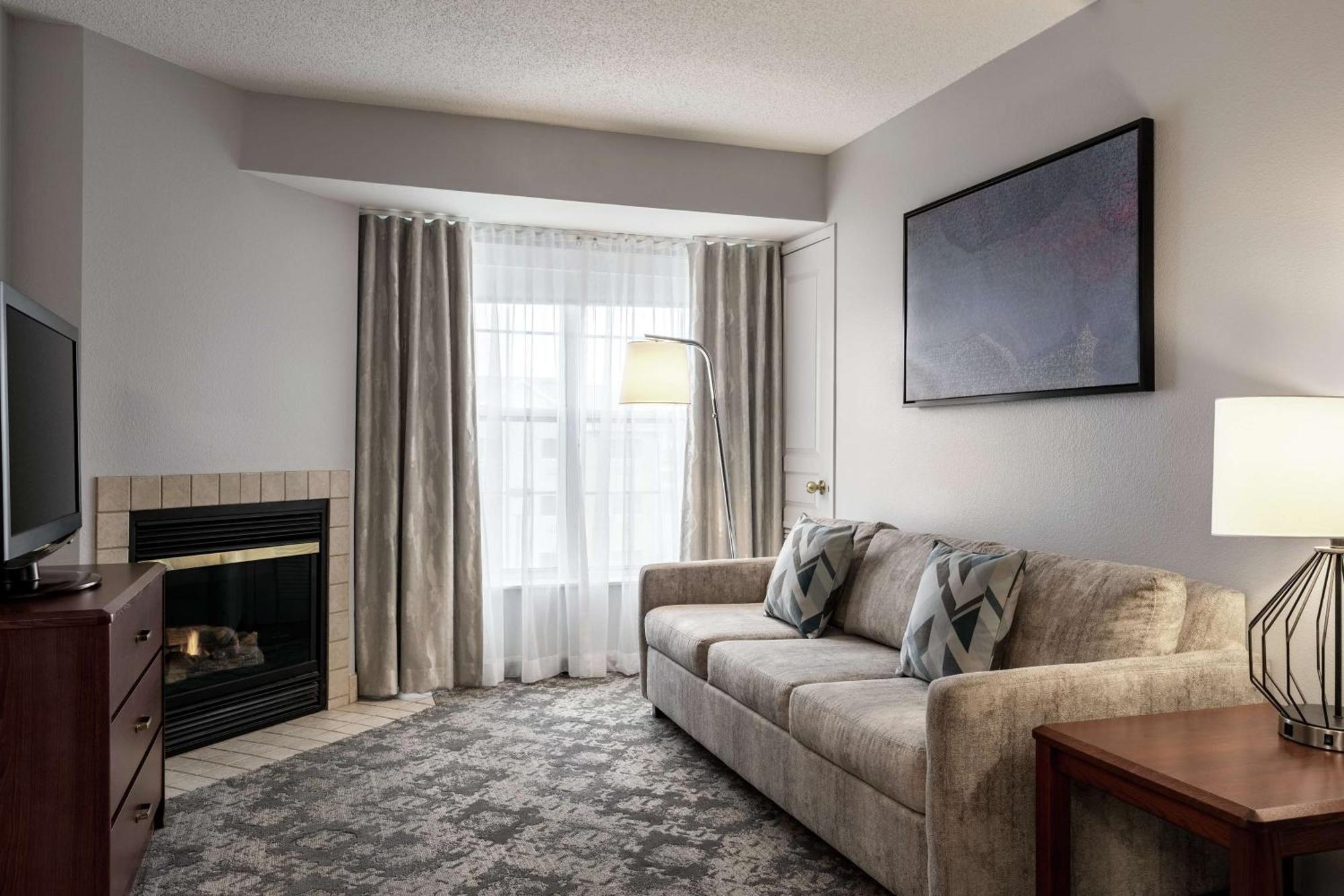 Homewood Suites By Hilton Erie Kearsarge Εξωτερικό φωτογραφία
