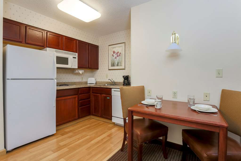 Homewood Suites By Hilton Erie Kearsarge Δωμάτιο φωτογραφία
