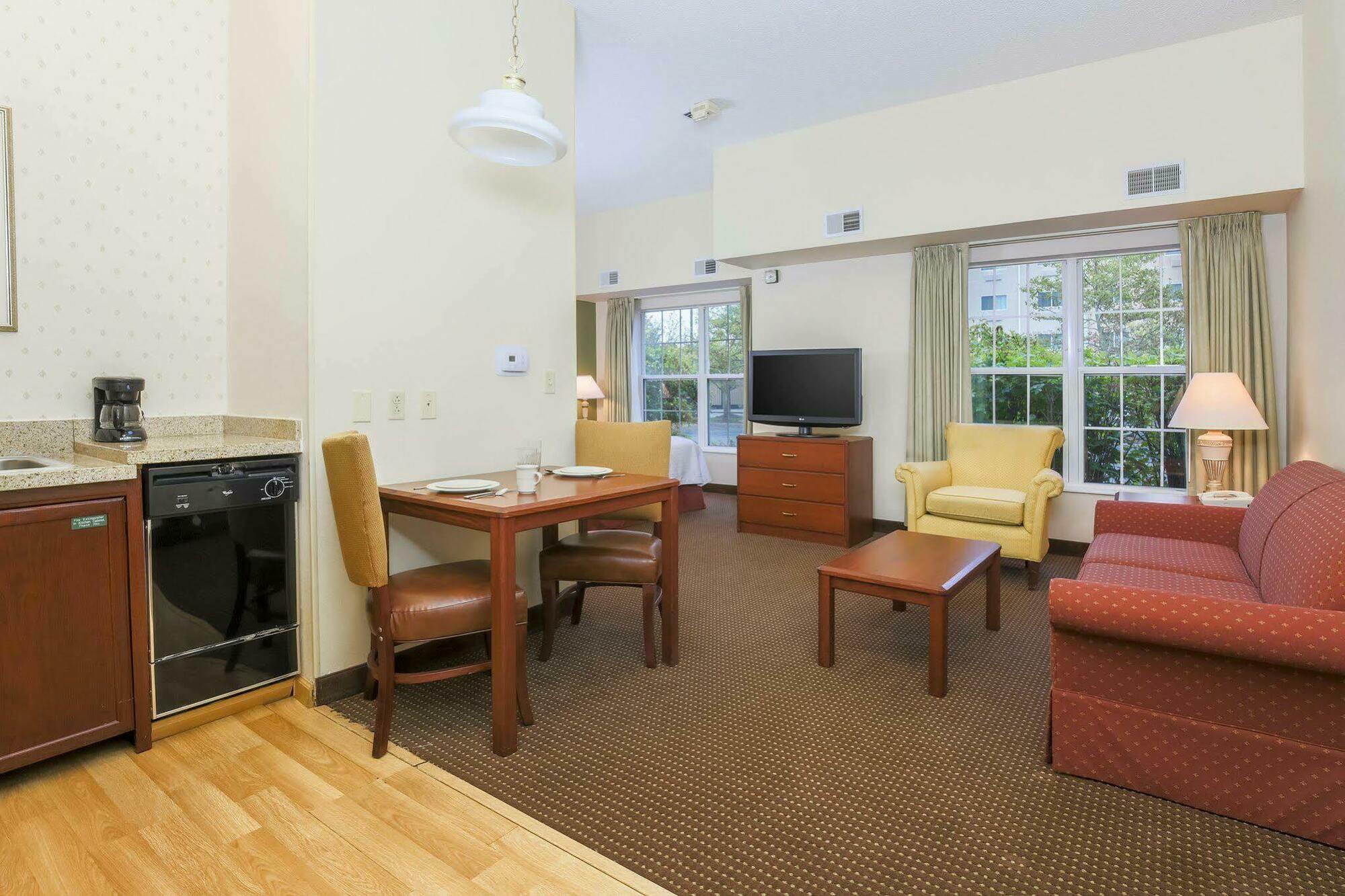 Homewood Suites By Hilton Erie Kearsarge Εξωτερικό φωτογραφία